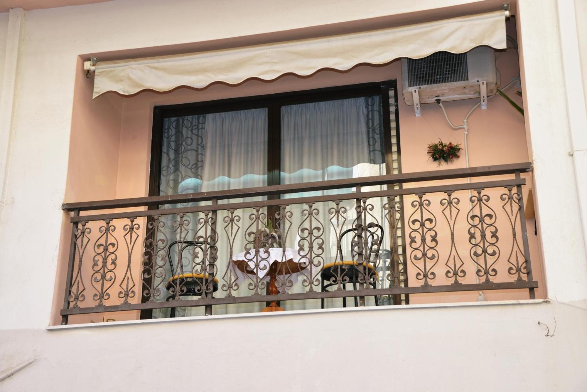 אתונה Traditional House מראה חיצוני תמונה